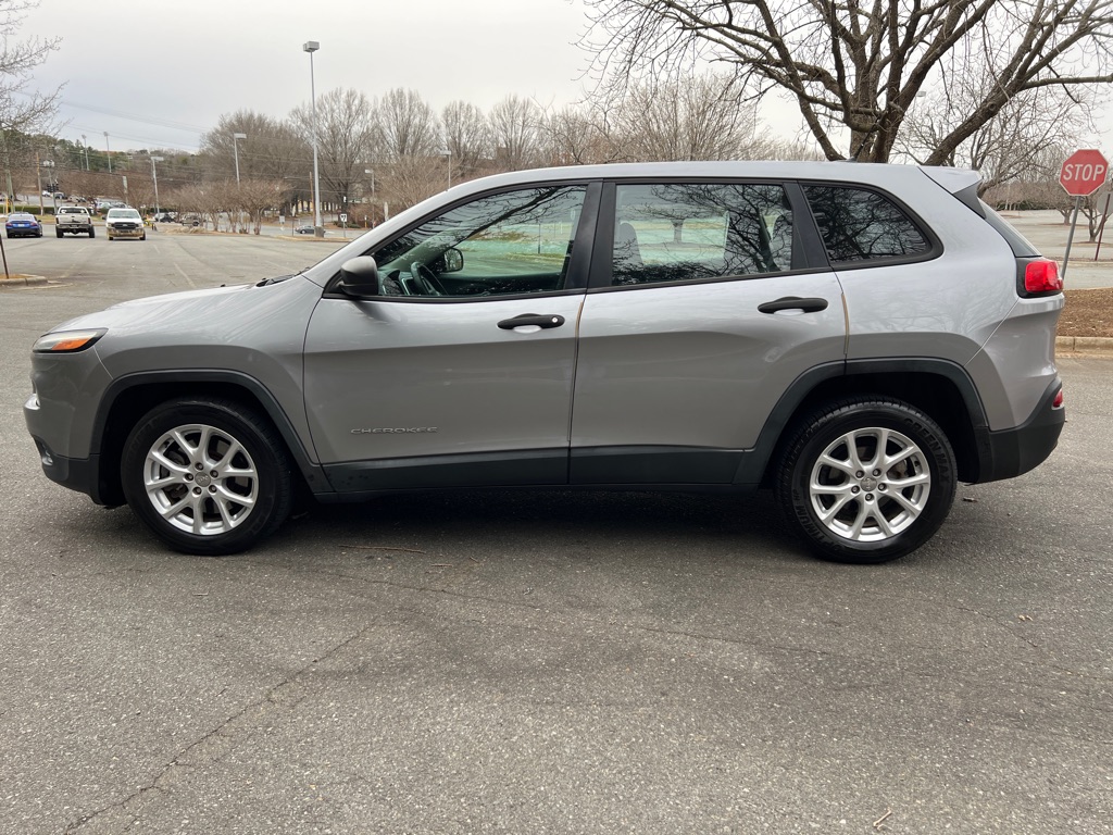 2014 Jeep Cherokee Sport photo