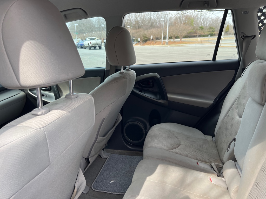 2012 Toyota RAV4 photo