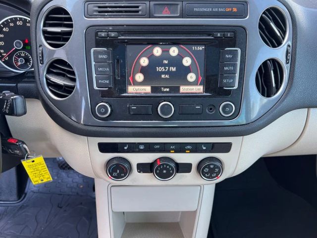 VolkswagenTiguan 2.0T SE 4Motion Sport Utility 4D16