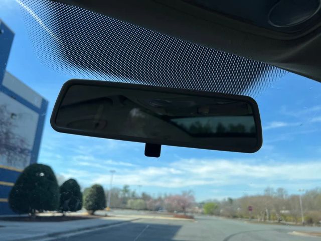 VolkswagenTiguan 2.0T SE 4Motion Sport Utility 4D18