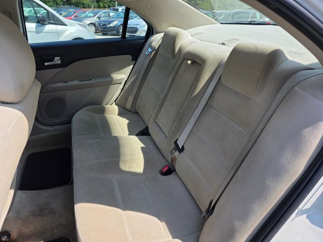 FordFusion SE Sedan 4D16