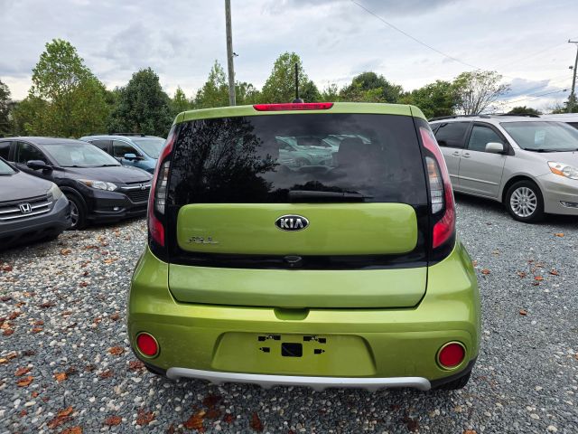 KiaSoul + Wagon 4D6