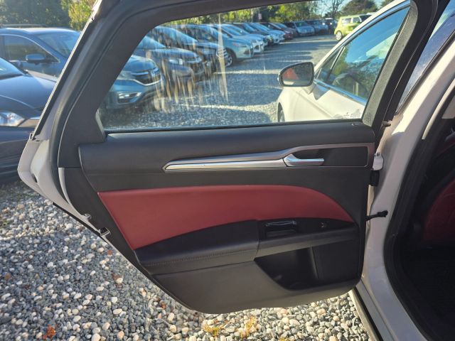 FordFusion Titanium Sedan 4D16