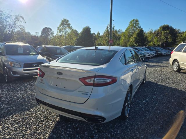 FordFusion Titanium Sedan 4D5