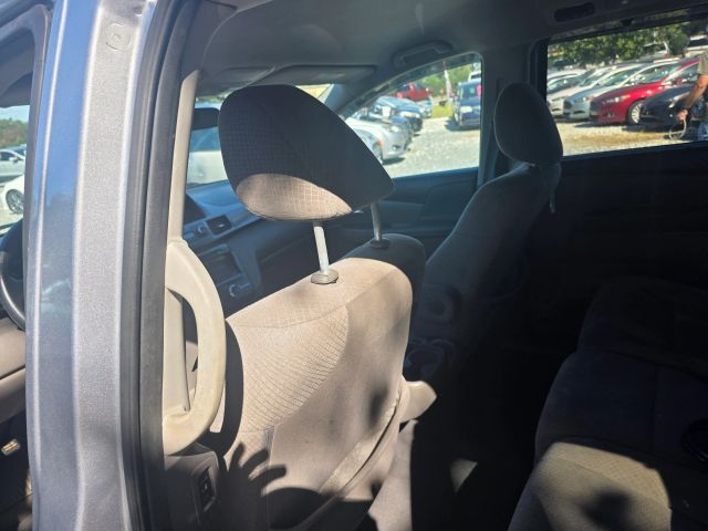 HondaOdyssey SE Minivan 4D15