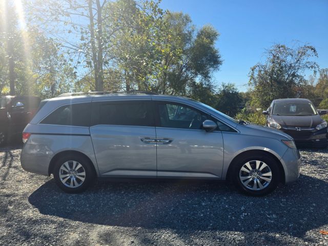 HondaOdyssey SE Minivan 4D4