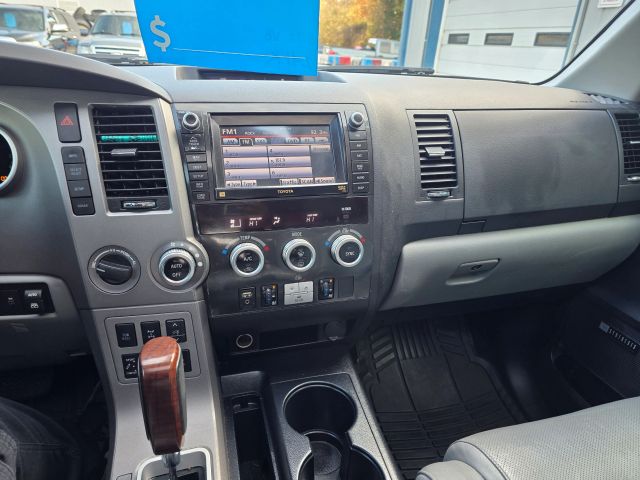 ToyotaSequoia Platinum Sport Utility 4D13