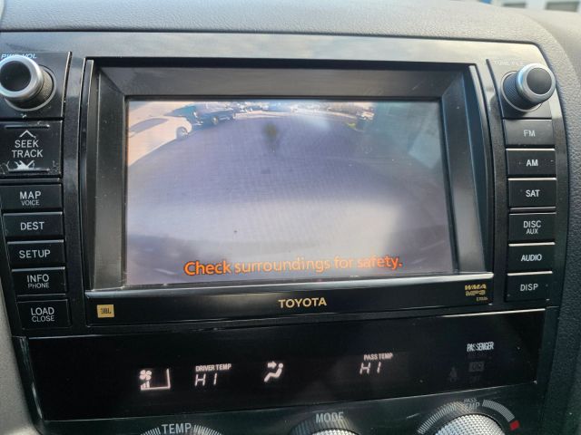 ToyotaSequoia Platinum Sport Utility 4D14