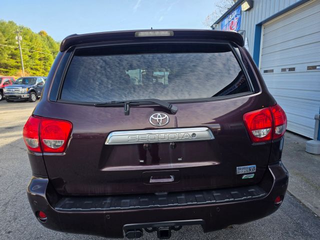 ToyotaSequoia Platinum Sport Utility 4D6