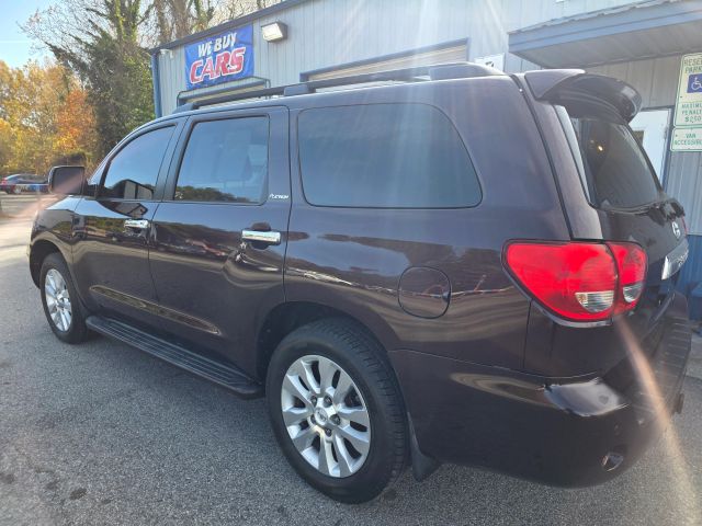 ToyotaSequoia Platinum Sport Utility 4D7