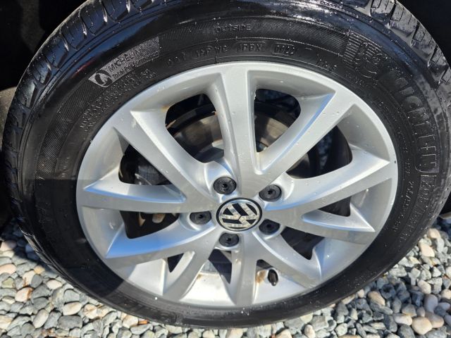 VolkswagenJetta 2.5L SE Sedan 4D10