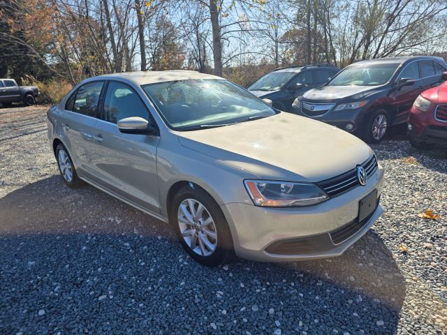 VolkswagenJetta 2.5L SE Sedan 4D3