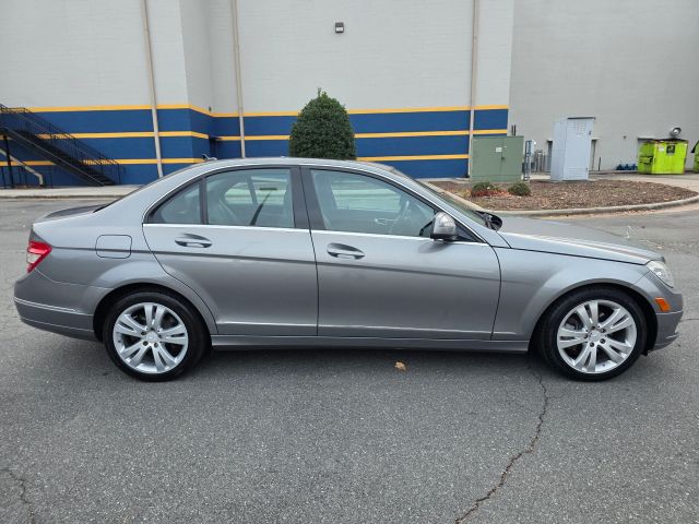 Mercedes-BenzC-Class C 300 4MATIC Luxury Sedan 4D4