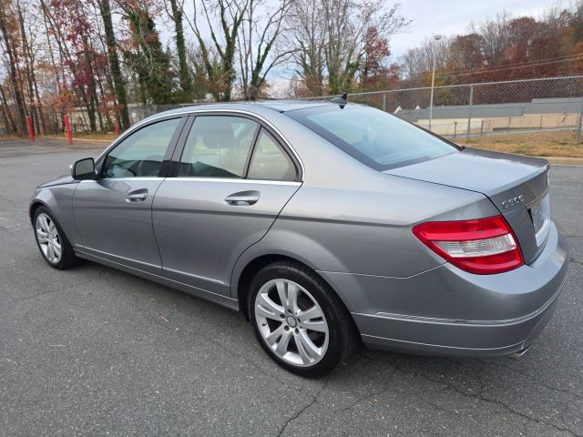 Mercedes-BenzC-Class C 300 4MATIC Luxury Sedan 4D7