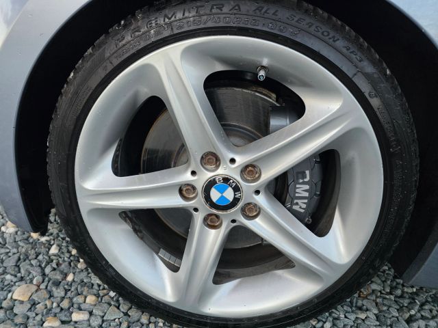 BMW1-Series 135i 2D Convertible9