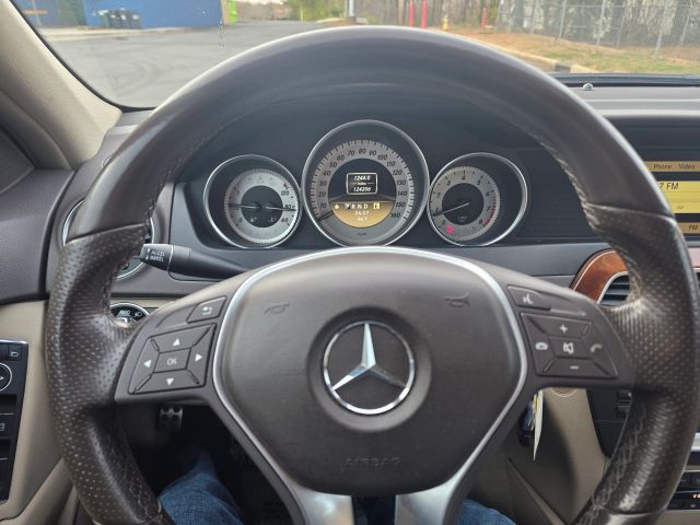 Mercedes-BenzC-Class C 250 Luxury Sedan 4D12