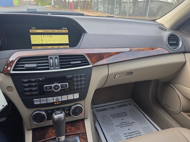 Mercedes-BenzC-Class C 250 Luxury Sedan 4D13