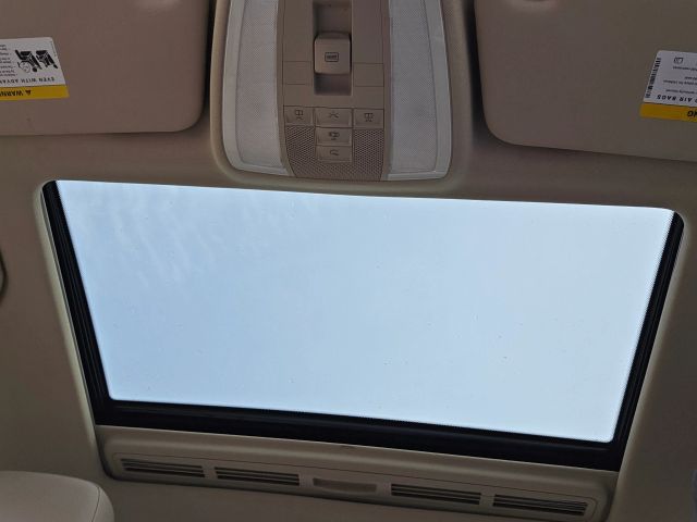 Mercedes-BenzC-Class C 250 Luxury Sedan 4D15