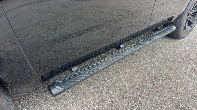 ChevroletTahoe LS Sport Utility 4D10