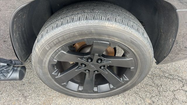 ChevroletTahoe LS Sport Utility 4D11