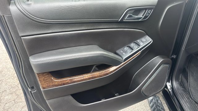 ChevroletTahoe LS Sport Utility 4D15