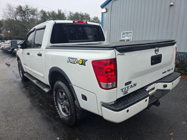NissanTitan Crew Cab PRO-4X Pickup 4D 5 1/2 ft7