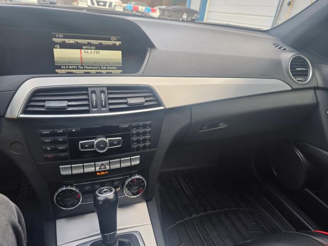 Mercedes-BenzC-Class C 250 Luxury Sedan 4D12