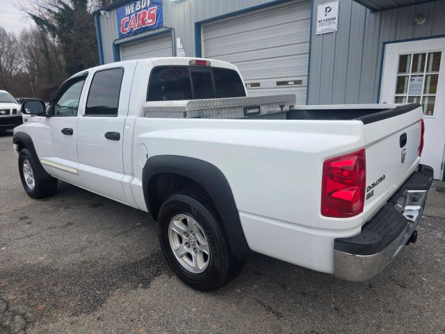 DodgeDakota Quad Cab SLT Pickup 4D 5 1/2 ft7