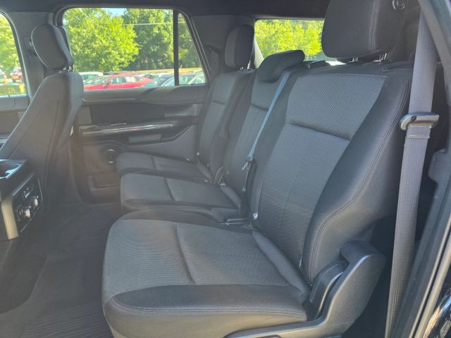 FordExpedition MAX XLT Sport Utility 4D16