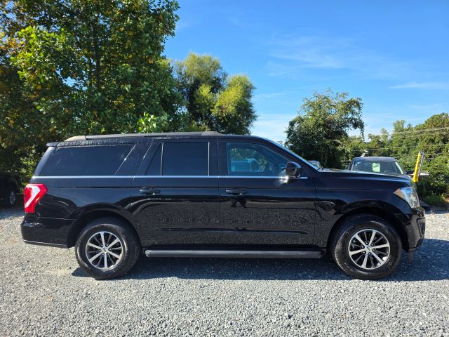 FordExpedition MAX XLT Sport Utility 4D4