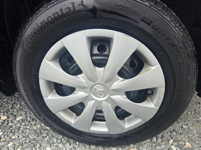 ToyotaCorolla LE Sedan 4D10