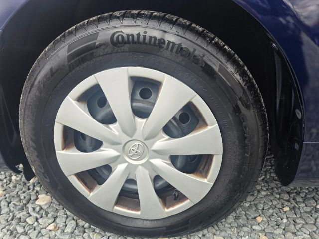 ToyotaCorolla LE Sedan 4D9