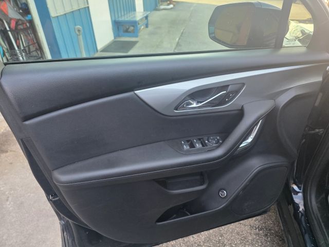 ChevroletBlazer 2LT Sport Utility 4D11