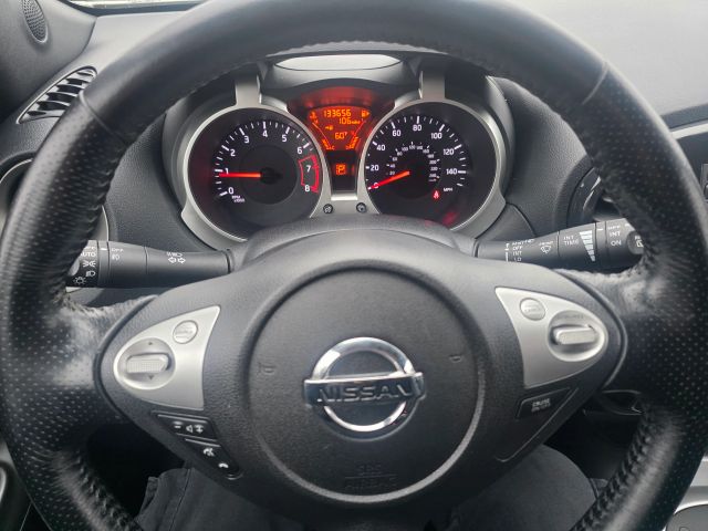 NissanJUKE SL Sport Utility 4D15