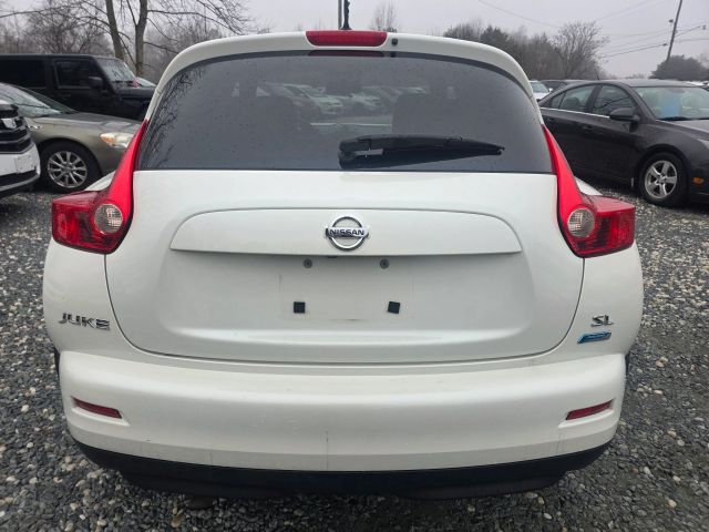 NissanJUKE SL Sport Utility 4D6