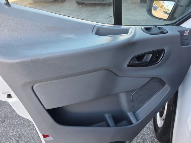 FordTransit 150 Van Low Roof w/Sliding Side Door w/RWB Van 3D11