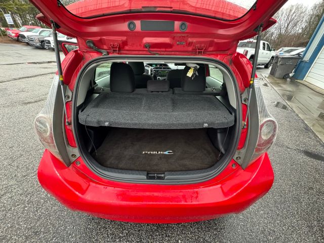 ToyotaPrius c Two Hatchback 4D11