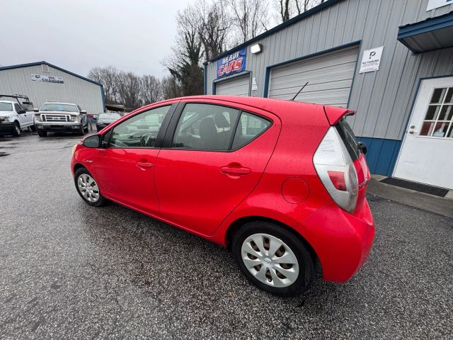 ToyotaPrius c Two Hatchback 4D4