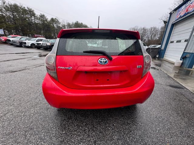 ToyotaPrius c Two Hatchback 4D5