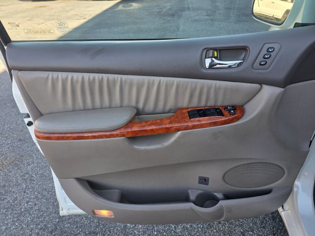 ToyotaSienna XLE Limited Minivan 4D11