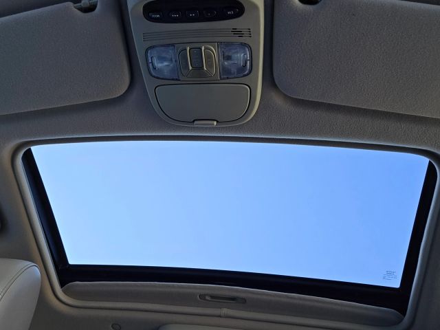 ToyotaSienna XLE Limited Minivan 4D17