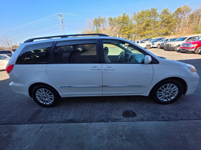 ToyotaSienna XLE Limited Minivan 4D4