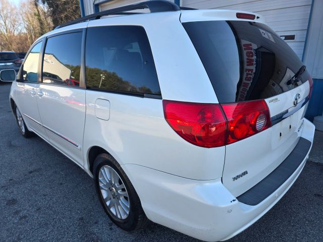 ToyotaSienna XLE Limited Minivan 4D7