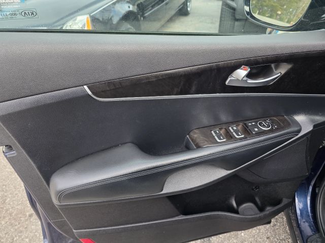 KiaSorento LX Sport Utility 4D11