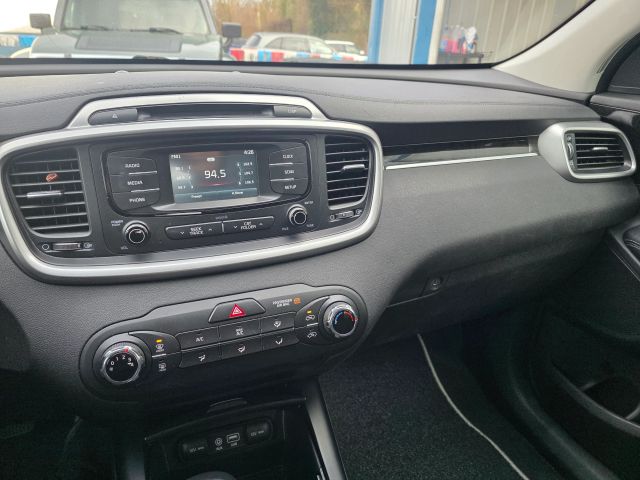 KiaSorento LX Sport Utility 4D16