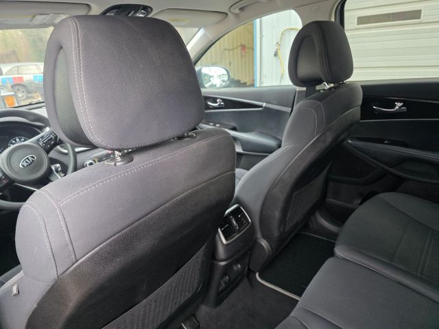 KiaSorento LX Sport Utility 4D19