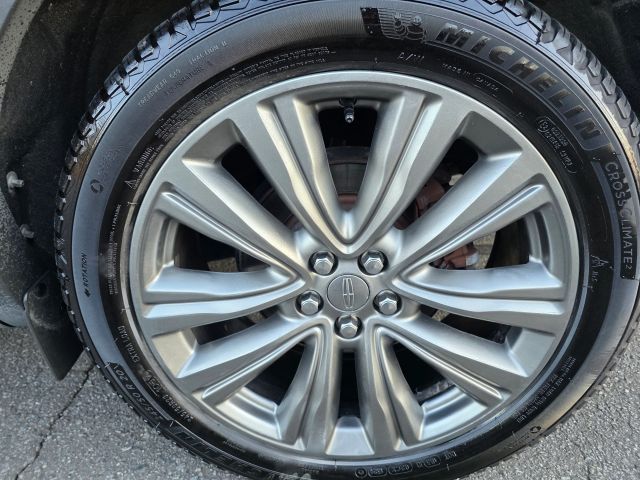 LincolnMKX Reserve Sport Utility 4D10