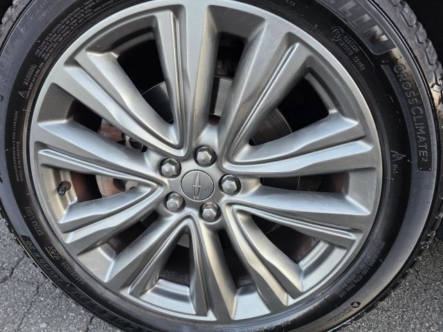 LincolnMKX Reserve Sport Utility 4D9