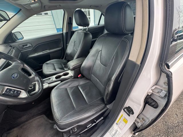 FordFusion Hybrid Sedan 4D10