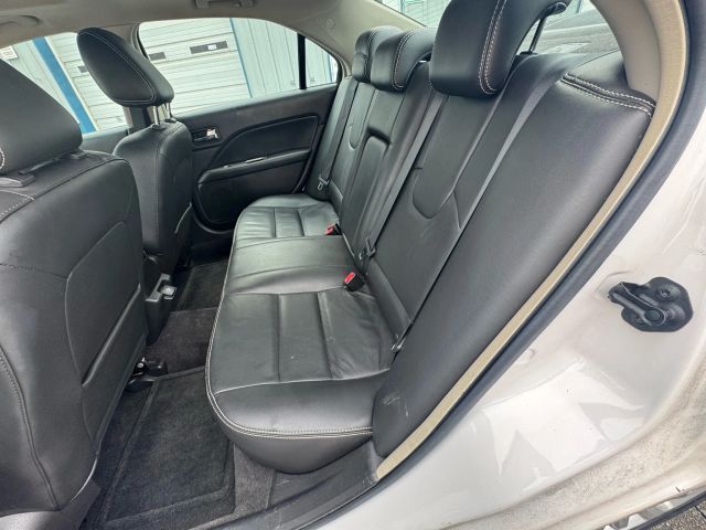 FordFusion Hybrid Sedan 4D12